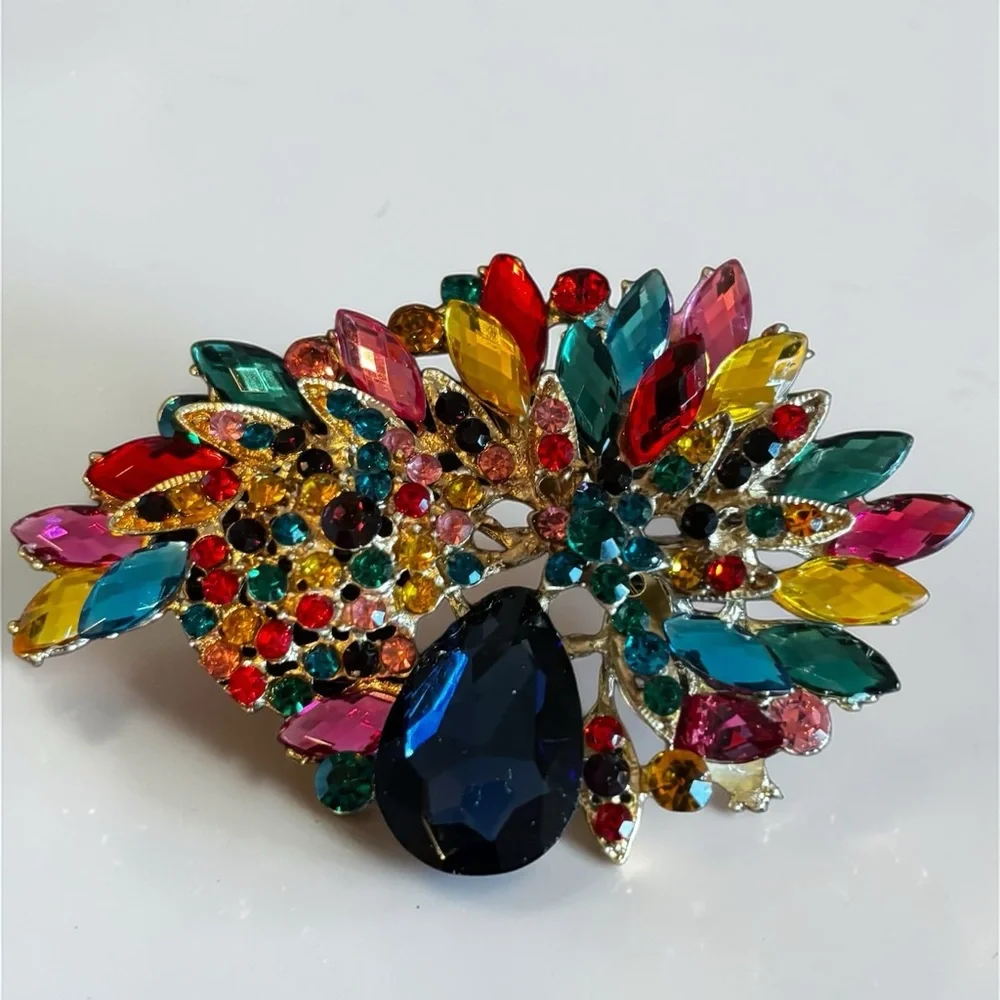 N/A eye catching